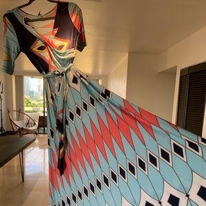 Beautiful and unique maxi dress.